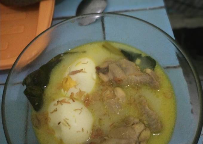 Opor sayap ayam dan telor