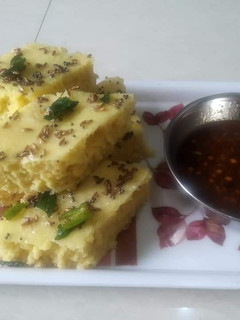 इंस्टेंट ढोकला (Instant Dhokla recipe in hindi) रेसिपी मुख्य फोटो