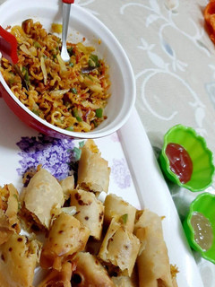 वेज स्प्रिंग रोल (veg spring roll recipe in Hindi) रेसिपी मुख्य फोटो