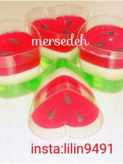 عکسی از دستور ژله هندوانه