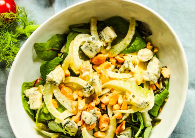 Fennel Lettuce Cashew Salad with Lemon Honey Dressing