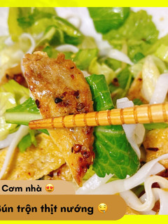 Hình của món Bún trộn thịt nướng đơn giản 😘.