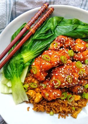 A picture of Sticky Honey & Sesame Chicken.