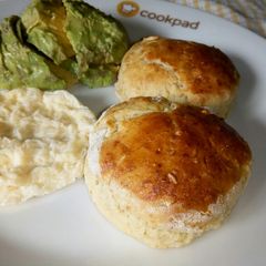 A picture of Simple tea scones.
