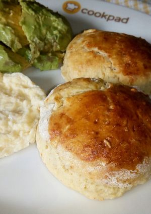 A picture of Simple tea scones.