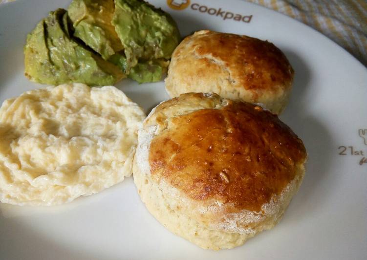 Simple tea scones