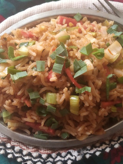 फ्राइड राइस (Fried Rice recipe in Hindi) रेसिपी मुख्य फोटो