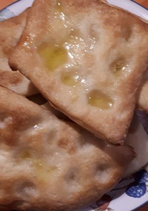 A picture of Mini Focaccia with Unrefreshed Sourdough Starter.