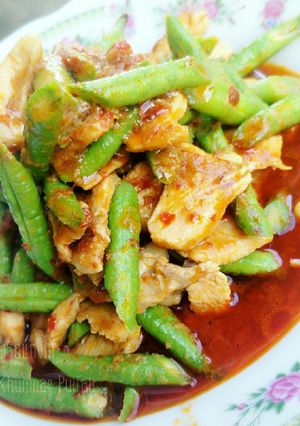 รูปของ ผัดพริกแกงไก่