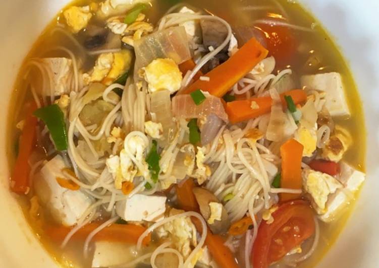 makanan Misua kuah tahu jamur yang Bikin Ngiler