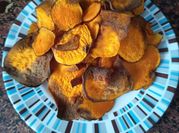 Una foto de chips vegetales airfryer