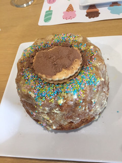 Una foto de Bizcocho de plátano y galletas