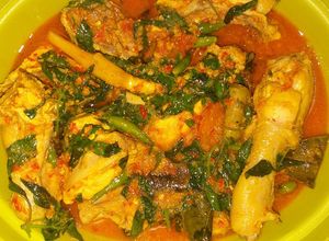 Foto resep Ayam woku / ayam kuning kemangi