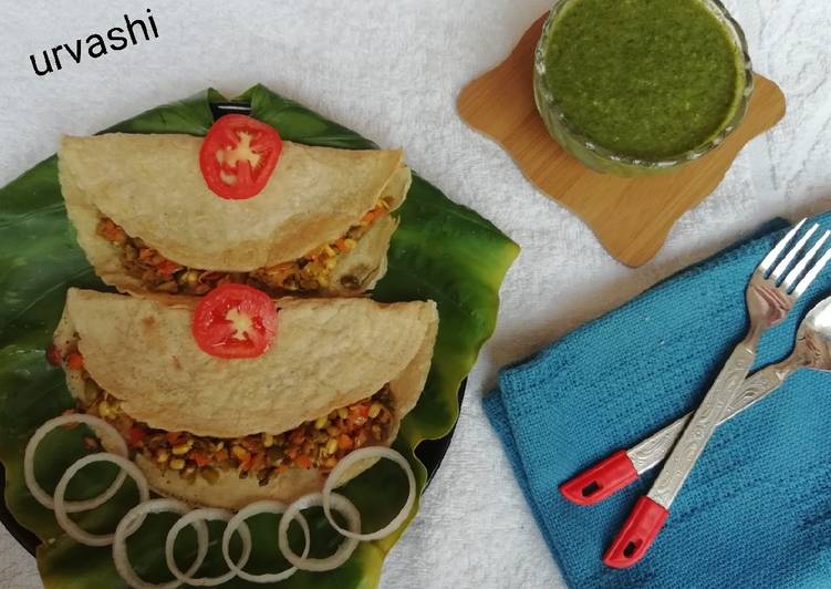 Simple Way to Make Perfect Urad dal oats dosa with sprouts filling