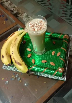 A picture of Banana Curd Smoothie.