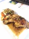 Chicken leg with garlics and pepper sauce (using sous-vide machine)