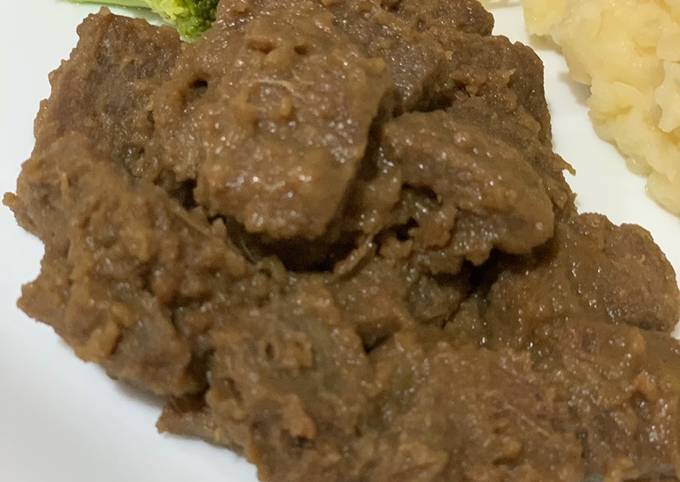 Lapis Daging