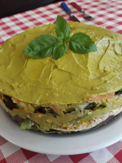 Una foto de Torta de verdura con tortillas