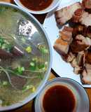 Canh huyết giá thịt băm