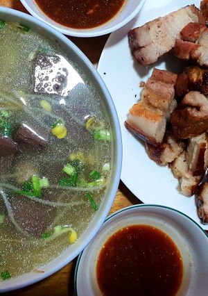Hình của món Canh huyết giá thịt băm.