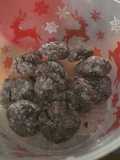 Chocolate crinkle cookies