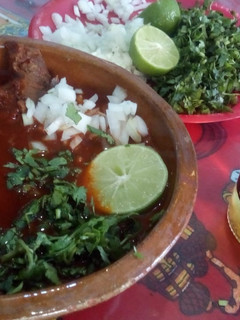 Una foto de Birria de res estilo Jalisco