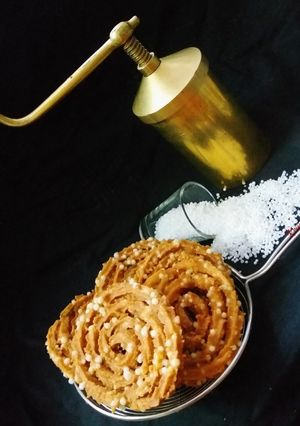ગેલેકસી ચકરી (GALAXY CHAKLI RECIPE IN GUJARATI) રેસીપી મુખ્ય ફોટો