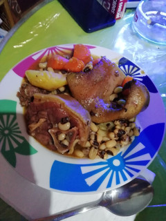Una foto de Chiquitos con Chaleco