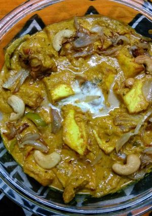 A picture of Paneer Laziz.