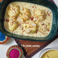 A picture of Rasmalai.