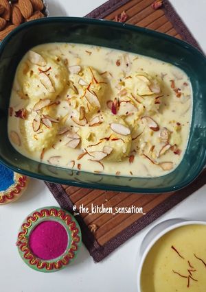 A picture of Rasmalai.