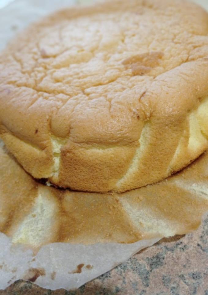 Бисквит с яблоками