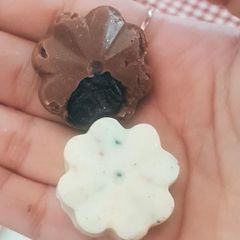 A picture of Fruit and nut chocolate.