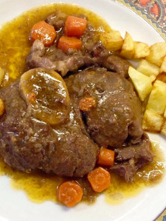 Una foto de Osobucco de ternera en salsa