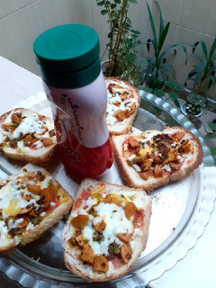 عکسی از دستور پیتزا با نون تست 🍕🍕
