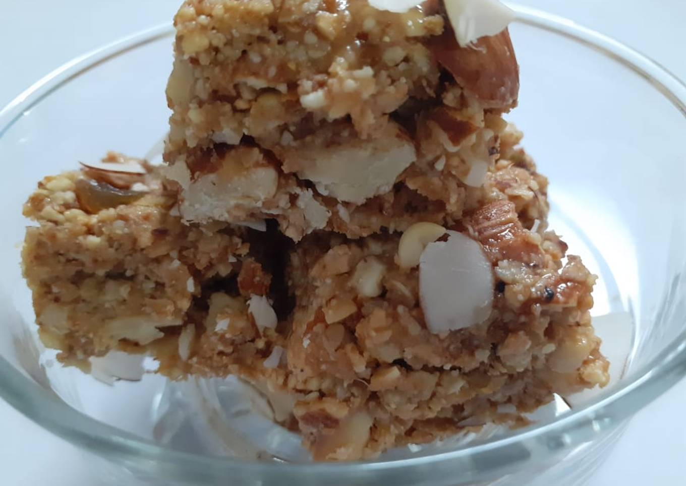 Instant energy granola bars