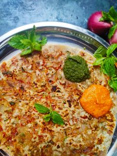 प्याज का पराठा (onion paratha recipe in Hindi) रेसिपी मुख्य फोटो