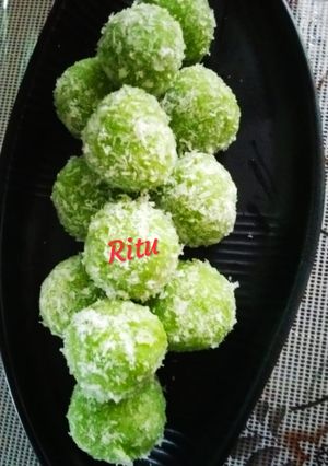 लौकी के लड्डू (Lauki ke Laddu recipe in Hindi) रेसिपी मुख्य फोटो
