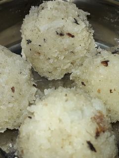 নারকেল নাড়ু (narkel naru recipe in Bengali) রেসিপির প্রধান ছবি