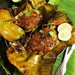 A picture of Meen Pollichathu (Kerala Fish Curry).
