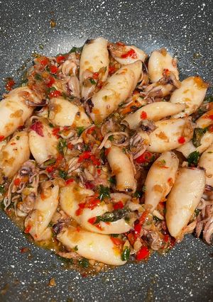 Foto resep Cumi laut pedas ala meldi