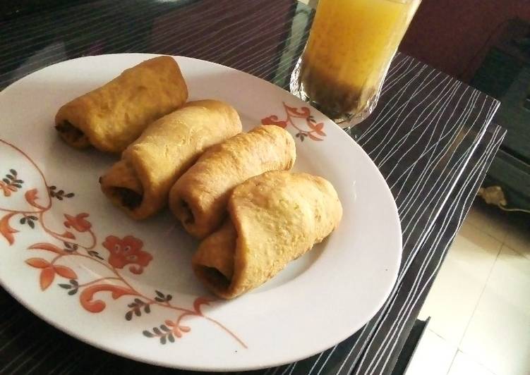 Fish rolls and tamarind drink