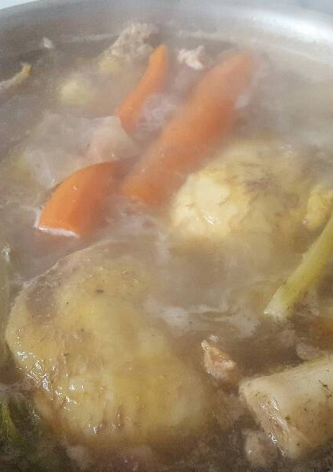 Una foto de Caldo de pollo
