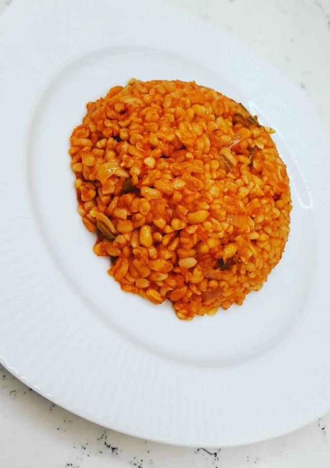 Цілозерновий булгур з овочами