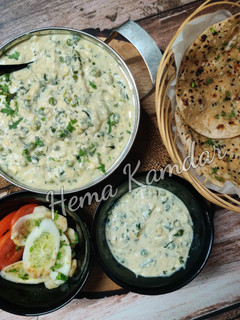 મેથી મટર મલાઈ(Methi Matar Malai Recipe in Gujarati) રેસીપી મુખ્ય ફોટો