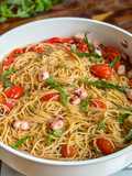 Light Tomato Pasta w/Octopus
