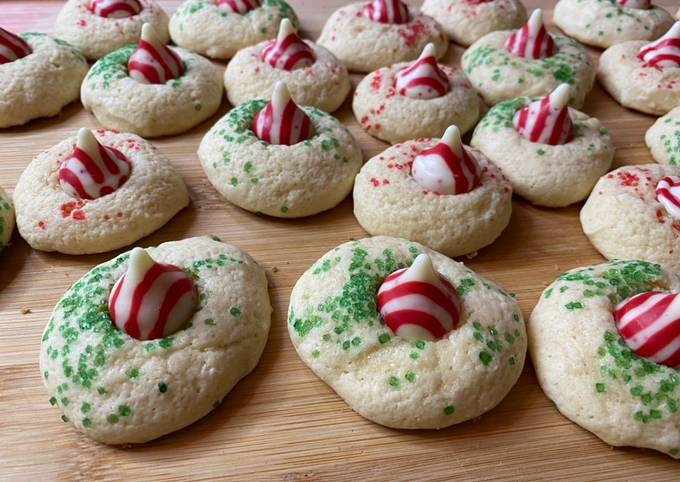 Candy cane kiss cookies