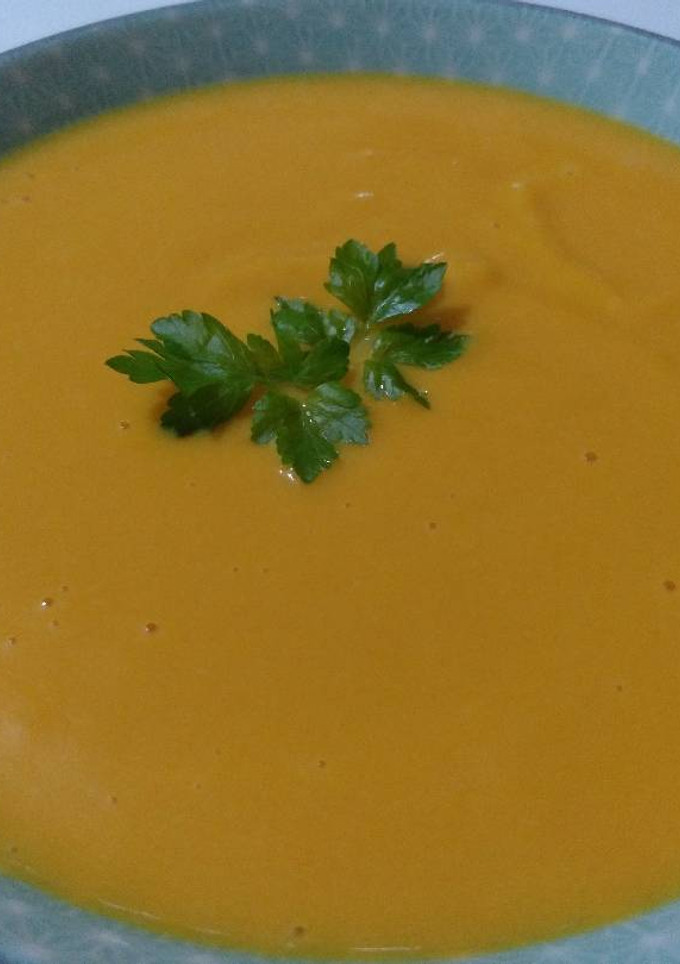 Una foto de Crema de zanahoria y calabaza
