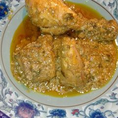 A picture of Green Chilli and Black Pepper Chicken.