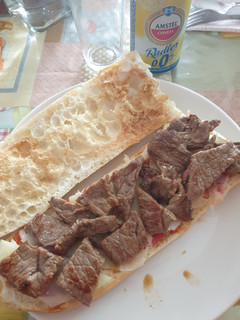 Una foto de Bocadillo capricho de la casa